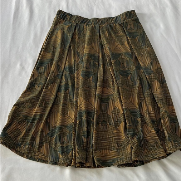 Lularoe Geometric Print Skirt with Pockets - Picture 2 of 4